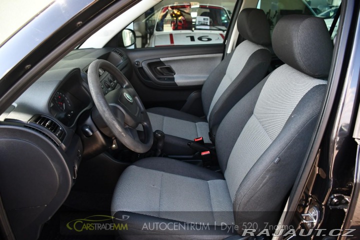 Škoda Fabia 1.2TSi 2xPNEU 2010