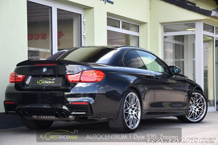 BMW M4 HUD 2016