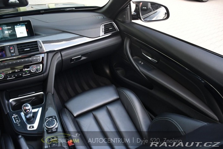 BMW M4 HUD 2016