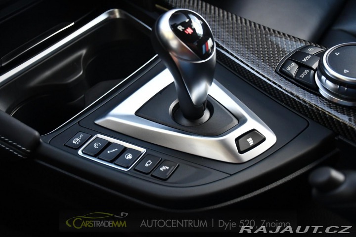 BMW M4 HUD 2016