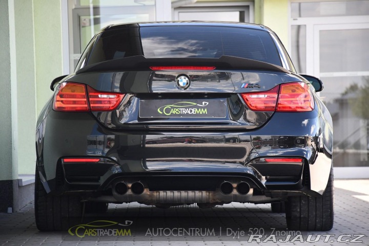BMW M4 HUD 2016