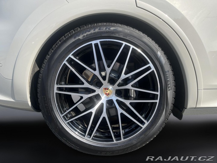 Porsche Cayenne E-hybrid 2025