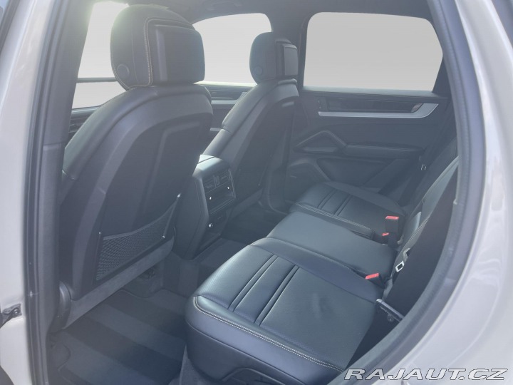 Porsche Cayenne E-hybrid 2025