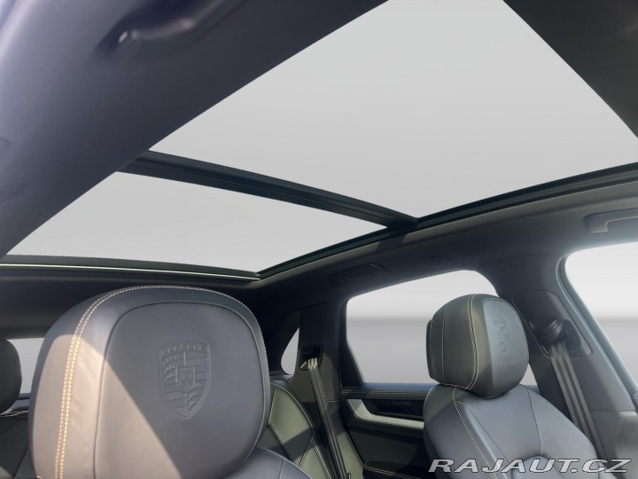 Porsche Cayenne E-hybrid 2025