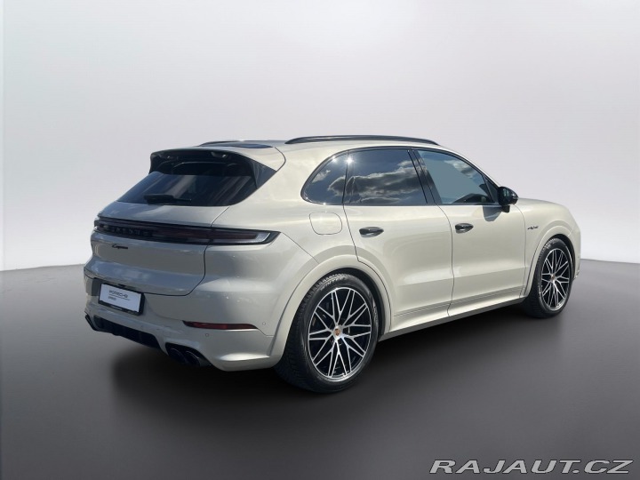 Porsche Cayenne E-hybrid 2025