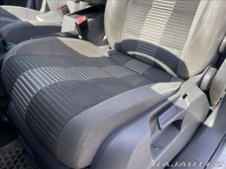 Volkswagen Touran 1,9 TDi 77kw 6rychlostí K 2009