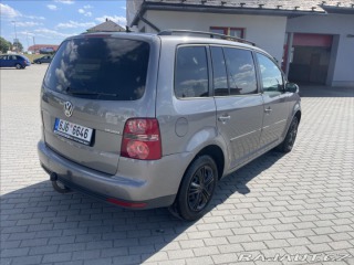 Volkswagen Touran 1,9 TDi 77kw 6rychlostí K 2009