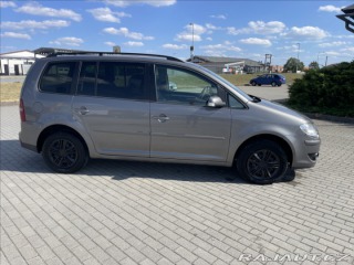 Volkswagen Touran 1,9 TDi 77kw 6rychlostí K 2009