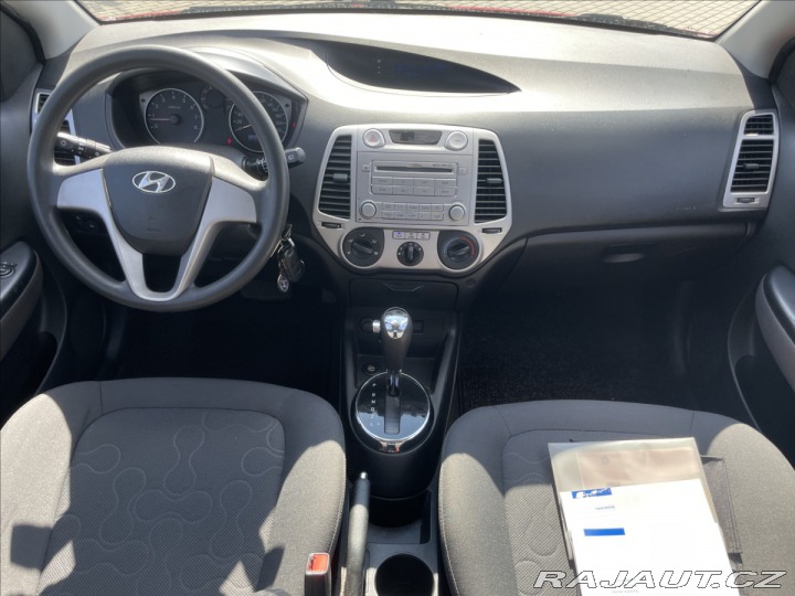 Hyundai i20 1,4 i 73kw Automat, Klima 2011