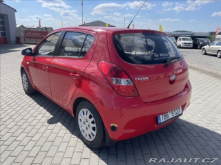 Hyundai i20 1,4 i 73kw Automat, Klima 2011