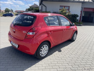 Hyundai i20 1,4 i 73kw Automat, Klima 2011