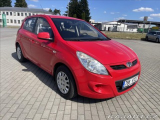 Hyundai i20 1,4 i 73kw Automat, Klima 2011