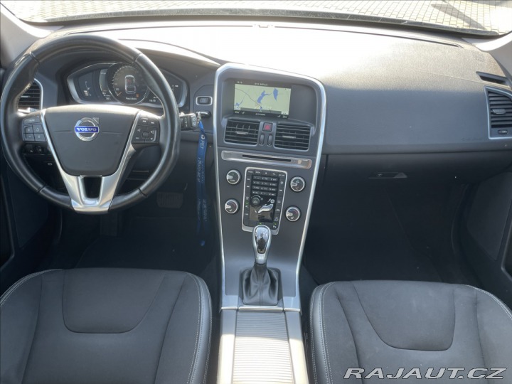 Volvo XC60 2,4 D4 Geartronic Kinetic 2015