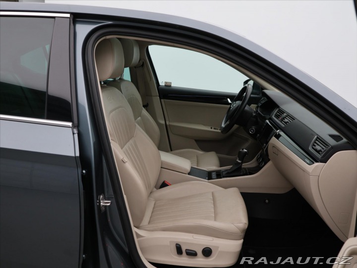Škoda Superb 2,0 TDI 140kW DSG 4x4 CZ 2016