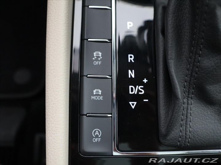 Škoda Superb 2,0 TDI 140kW DSG 4x4 CZ 2016