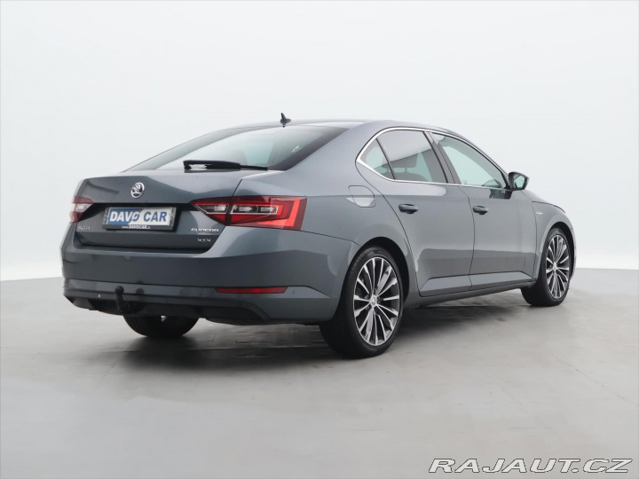 Škoda Superb 2,0 TDI 140kW DSG 4x4 CZ 2016