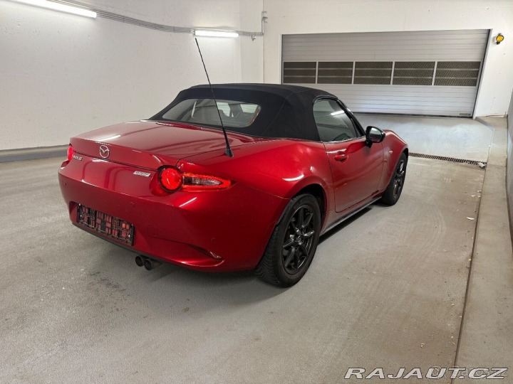 Mazda MX-5 1,5   BOSE Nová stk + kol 1800