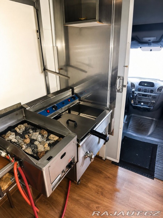 Mercedes-Benz Sprinter 2,2   FOODTRUCK 1800