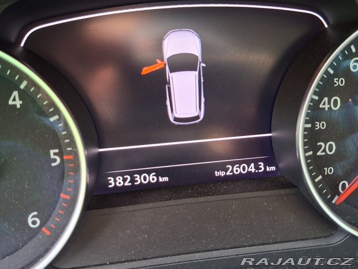Volkswagen Touareg 4,2   Prodam 1800