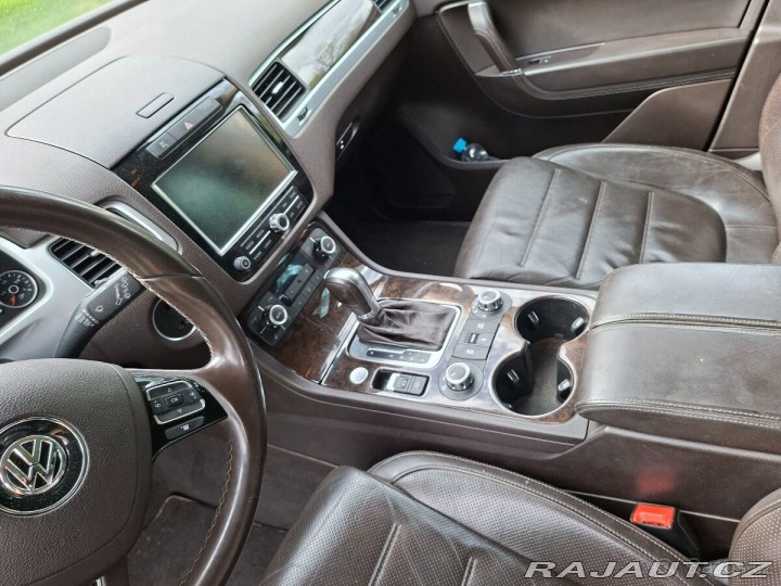 Volkswagen Touareg 4,2   Prodam 1800