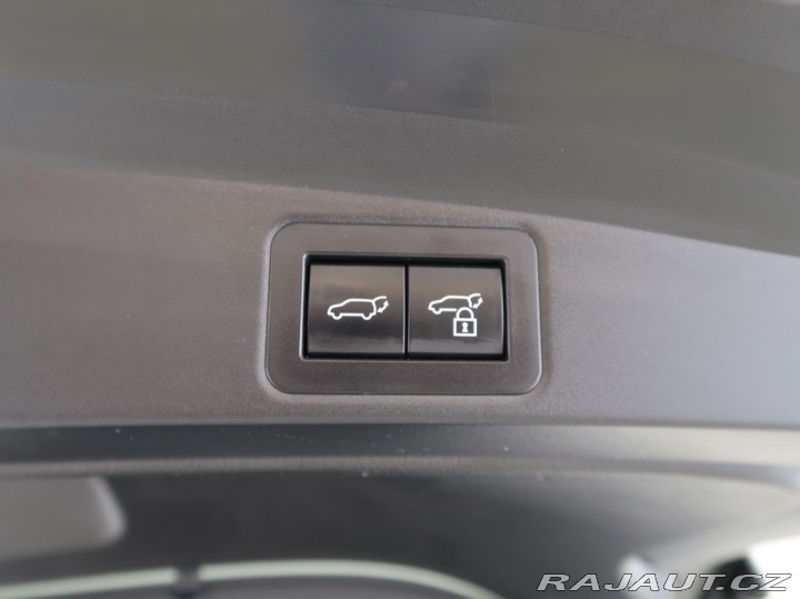 Toyota Corolla 1.8,Hybrid,e-CVT,Style,CZ 2023