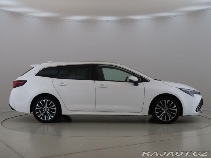 Toyota Corolla 1.8,Hybrid,e-CVT,Style,CZ 2023