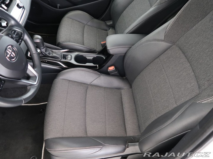 Toyota Corolla 1.8,Hybrid,e-CVT,Style,CZ 2023
