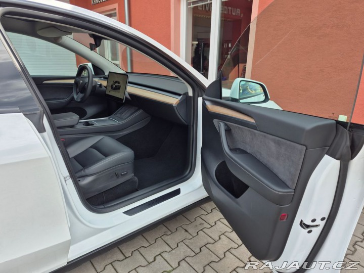 Tesla Model Y L.R. Dual Motor 378 kW (O 2022