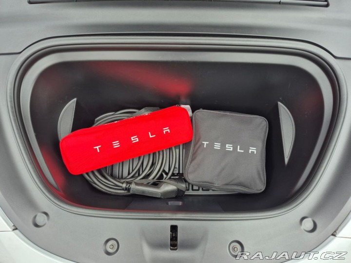 Tesla Model Y L.R. Dual Motor 378 kW (O 2022