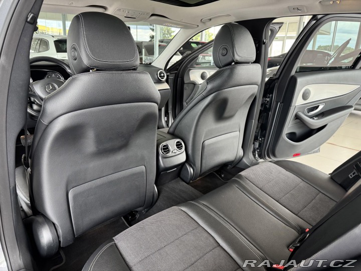 Mercedes-Benz E 220d 4Matic AMG*Kamera*Pa 2017