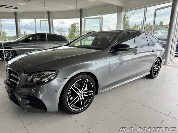 Mercedes-Benz E 220d 4Matic AMG*Kamera*Pa 2017