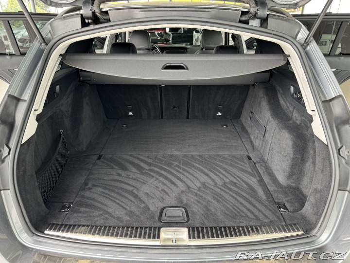 Mercedes-Benz E 220d 4Matic AMG*Kamera*Pa 2017