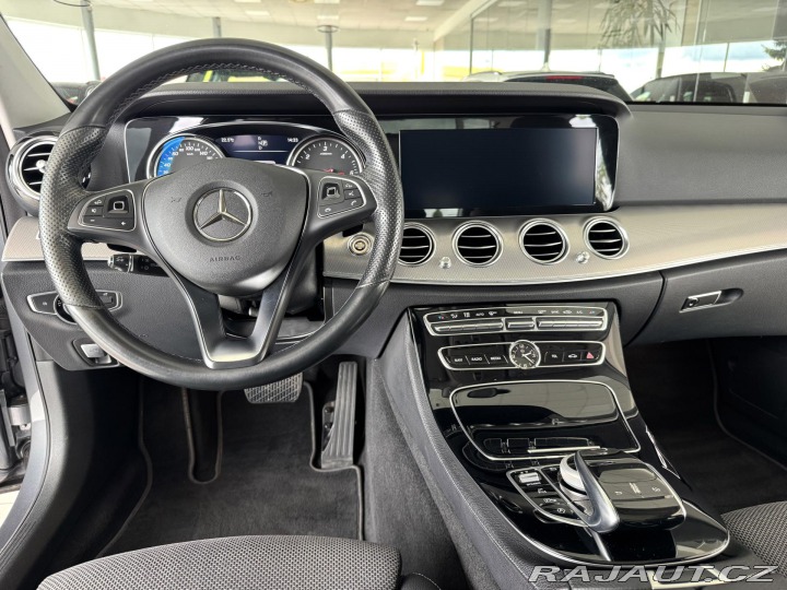 Mercedes-Benz E 220d 4Matic AMG*Kamera*Pa 2017