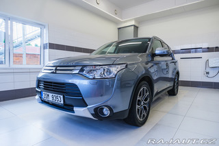 Mitsubishi Outlander 2.2DI-D 110kW AT 4X4 7.MÍ 2015