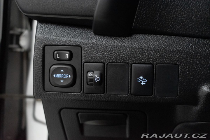 Toyota Auris 1.8 HYBRID*KAMERA*AUT. KL 2017