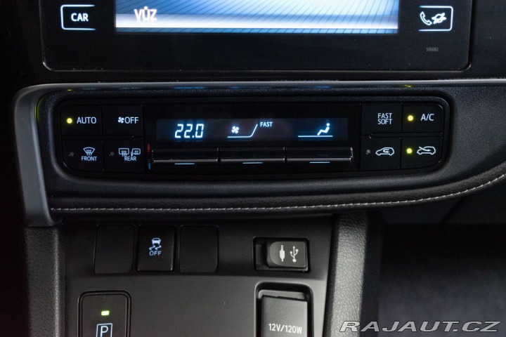 Toyota Auris 1.8 HYBRID*KAMERA*AUT. KL 2017