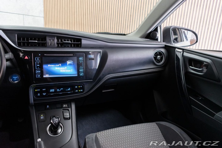 Toyota Auris 1.8 HYBRID*KAMERA*AUT. KL 2017