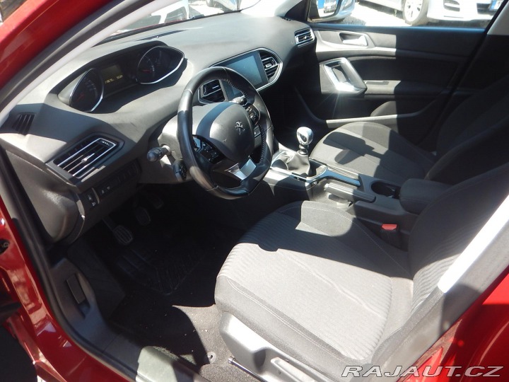 Peugeot 308 1.2 , 96 kw 2015
