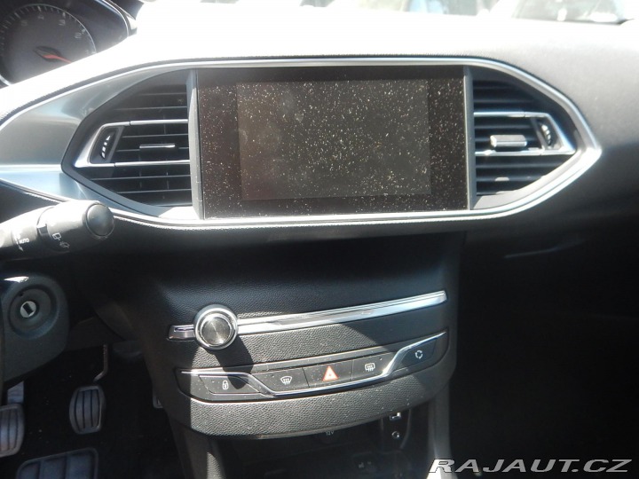 Peugeot 308 1.2 , 96 kw 2015