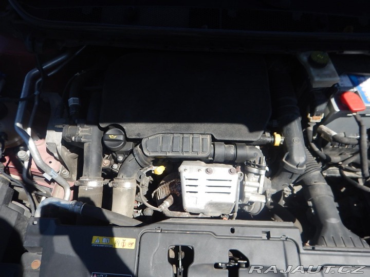 Peugeot 308 1.2 , 96 kw 2015