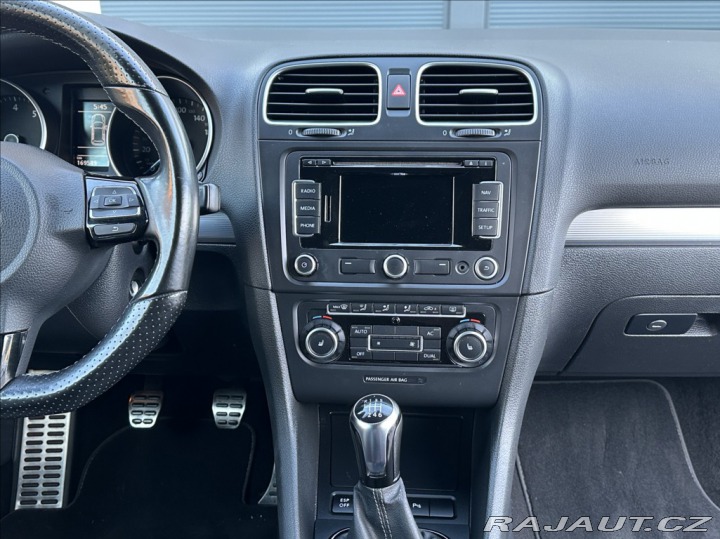 Volkswagen Golf 2,0 TSI 271PS R M/T 4x4 2010