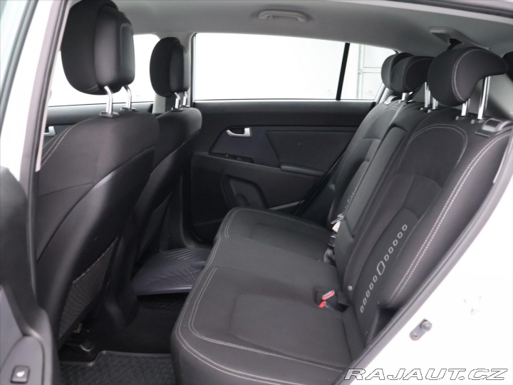Kia Sportage 1,7 CRDi 85kW Fifa WorldC 2014