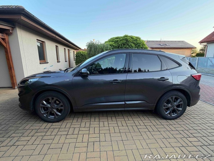 Ford Kuga 1,5 r.v. 2022 2022