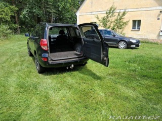 Toyota RAV4 2,2 r. v. 2008, spolehl 2008