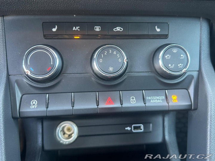 Škoda Karoq 1.6TDi, 85KW, NOVÉ ROZVOD 2019
