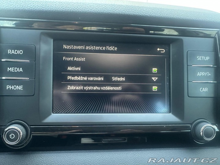 Škoda Karoq 1.6TDi, 85KW, NOVÉ ROZVOD 2019