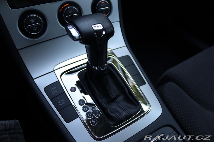 Volkswagen Passat VARIANT 2.0TDI DSG 103kW 2008