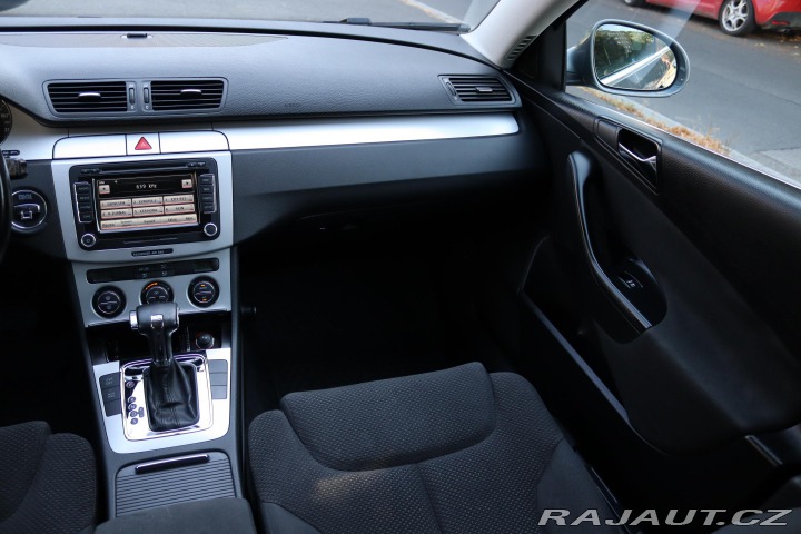 Volkswagen Passat VARIANT 2.0TDI DSG 103kW 2008