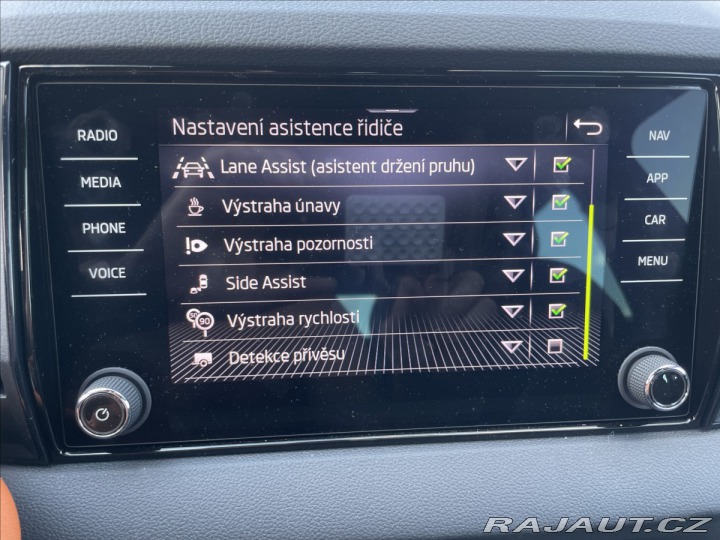 Škoda Karoq 1,5 TSi 110kw SPORTLINE 1 2026