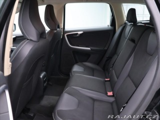 Volvo XC60 2,4 D3 120kW Momentum AWD 2011